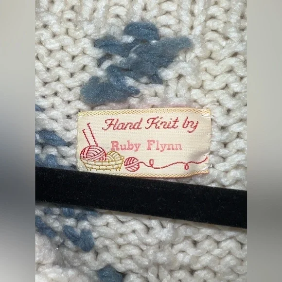 Vintage Hand Kitted Ruby Flynn Mid Length Button Sweater - Picture 8 of 10